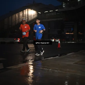 Runner Photo 7743619