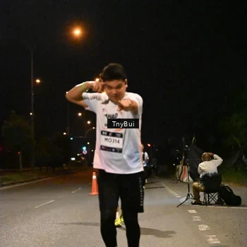 Runner Photo 7743633