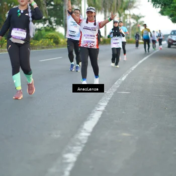 Runner Photo 7743638