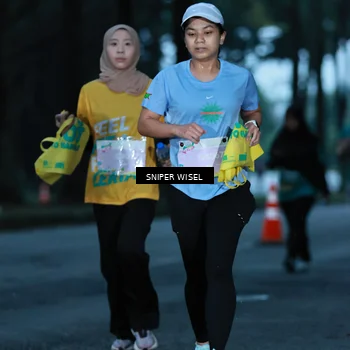 Runner Photo 7743648
