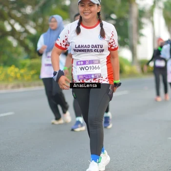 Runner Photo 7743654