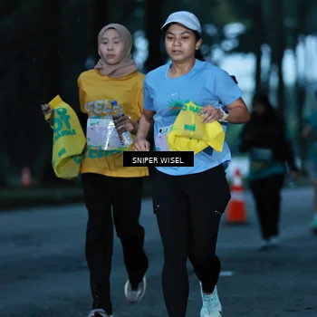 Runner Photo 7743663