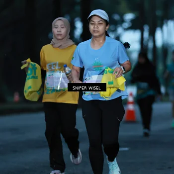 Runner Photo 7743668
