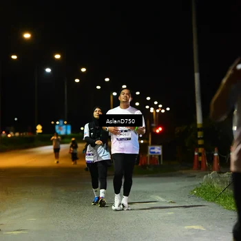 Runner Photo 7743672