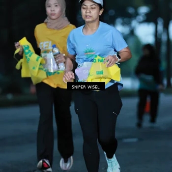 Runner Photo 7743676