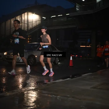 Runner Photo 7743680