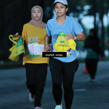 Runner Photo 7743685