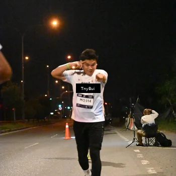 Runner Photo 7743693