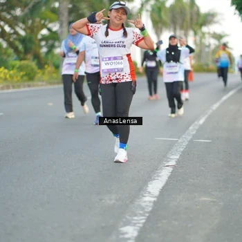 Runner Photo 7743709