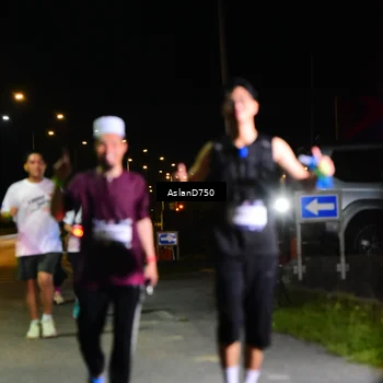 Runner Photo 7743713