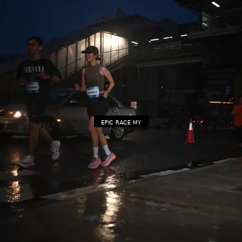 Runner Photo 7743716