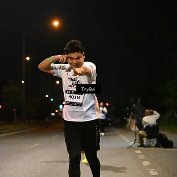Runner Photo 7743734