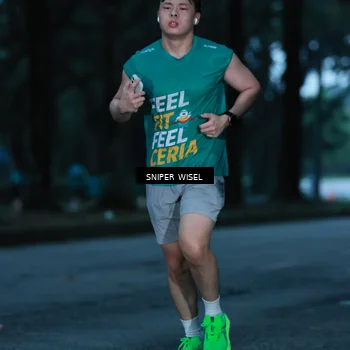 Runner Photo 7743742