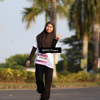 Runner Photo 7743745