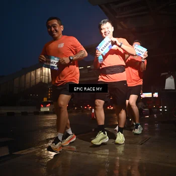 Runner Photo 7743751