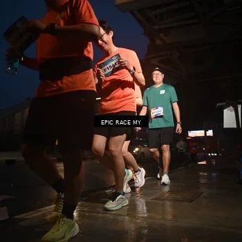Runner Photo 7743758