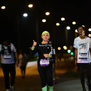 Runner Photo 7743809