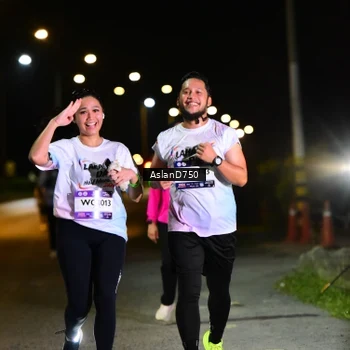 Runner Photo 7743810