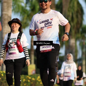 Runner Photo 7743811