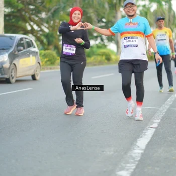 Runner Photo 7743823