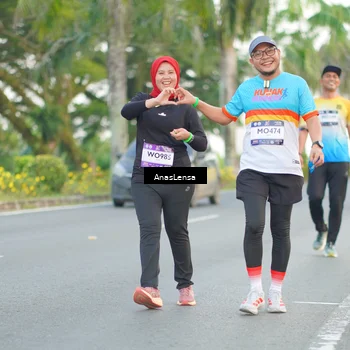 Runner Photo 7743830
