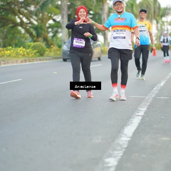 Runner Photo 7743833