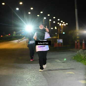Runner Photo 7743843