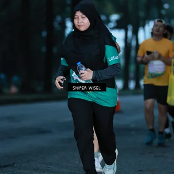 Runner Photo 7743844
