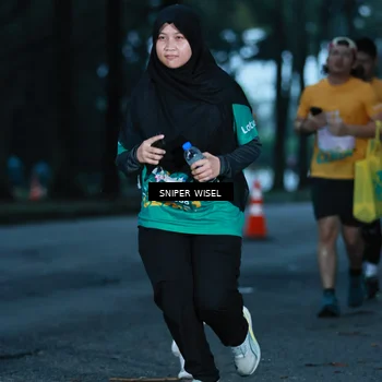 Runner Photo 7743848