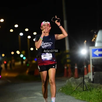 Runner Photo 7743861