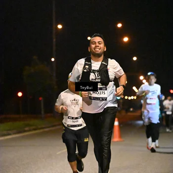 Runner Photo 7743865