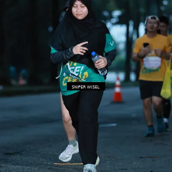Runner Photo 7743877