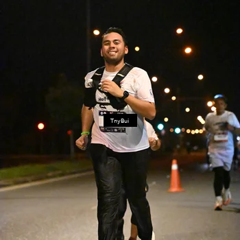 Runner Photo 7743886