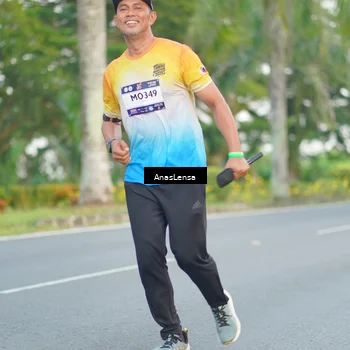 Runner Photo 7743893