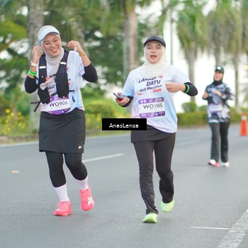 Runner Photo 7743905
