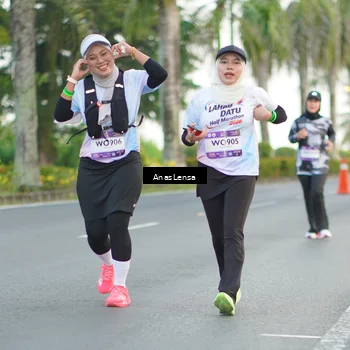 Runner Photo 7743917