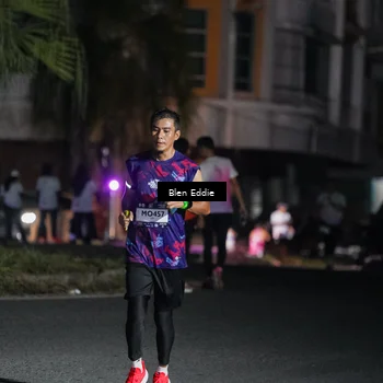 Runner Photo 7743926