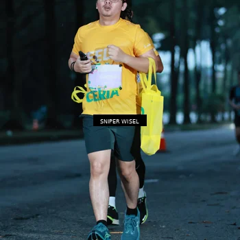 Runner Photo 7743943