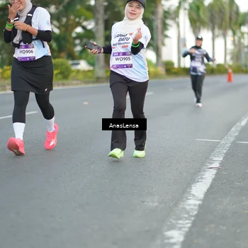 Runner Photo 7743949