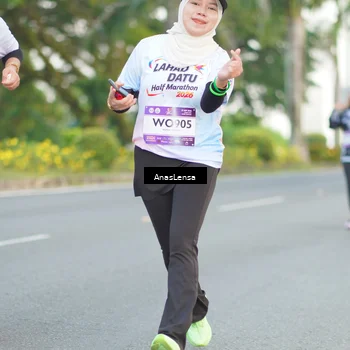 Runner Photo 7743955