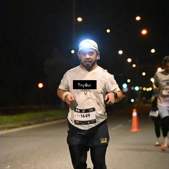 Runner Photo 7743973