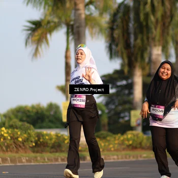 Runner Photo 7743980