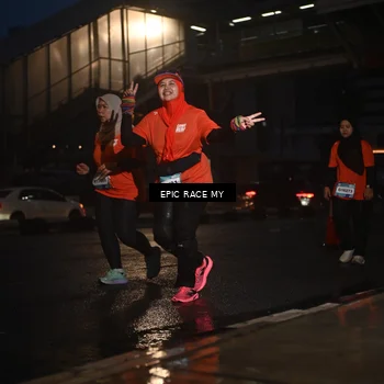 Runner Photo 7743984