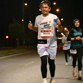 Runner Photo 7743989