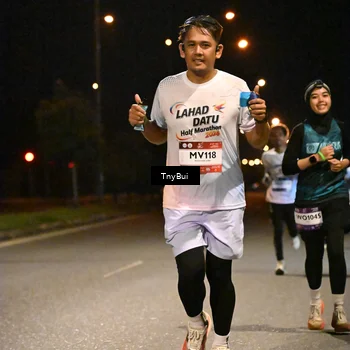 Runner Photo 7743992