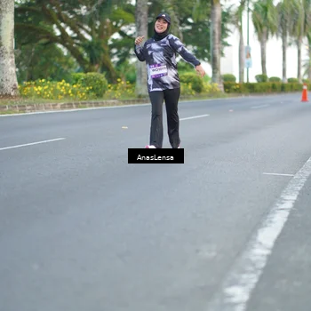 Runner Photo 7744002