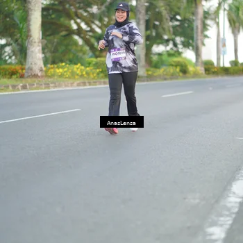 Runner Photo 7744008