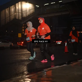 Runner Photo 7744009