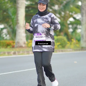 Runner Photo 7744016