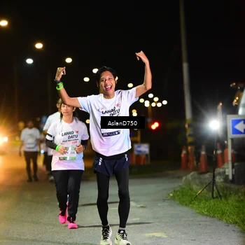Runner Photo 7744026